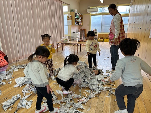 こばと組満三歳さんのお部屋より